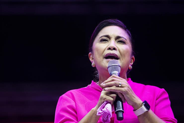 הפיליפינים פיליפינים מועמדת לנשיאות לני רוברדו