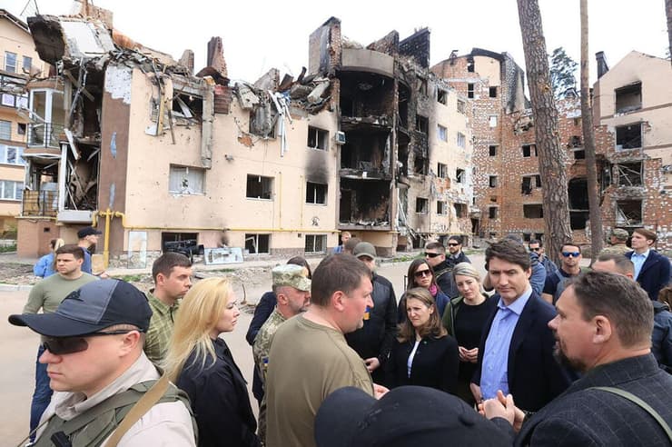 ראש ממשלת קנדה ג'סטין טרודו ביקור ב אירפין פרברי אוקראינה 