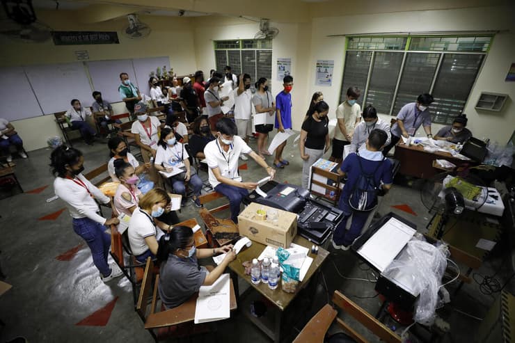 הפיליפינים פיליפינים סופרים קולות בבחירות לנשיאות