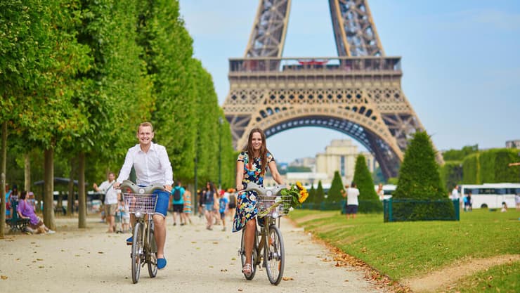 פריז: 370 ק"מ של שבילי אופניים