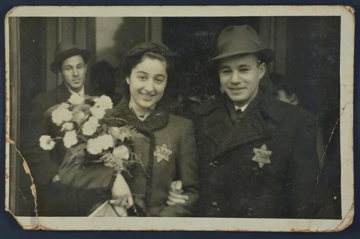 1.	אווה האן ובעלה הראשון, ינדה (שלמה) קאופמן בחתונתם, פראג, 1941