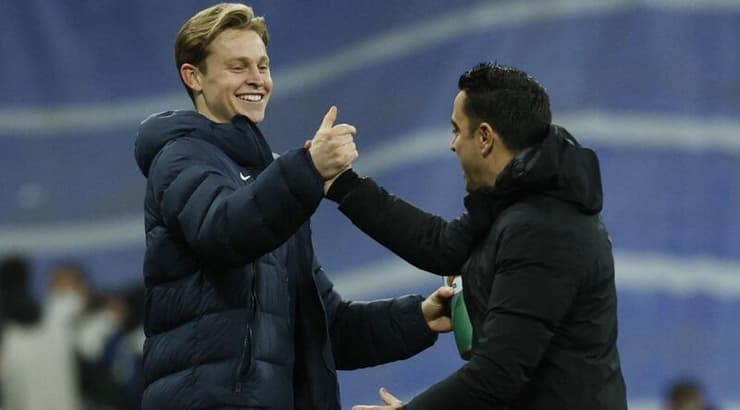 צ'אבי ופרנקי דה יונג. הקשר רוצה להמשיך (רויטרס) צ'אבי ופרנקי דה יונג. הקשר רוצה להמשיך