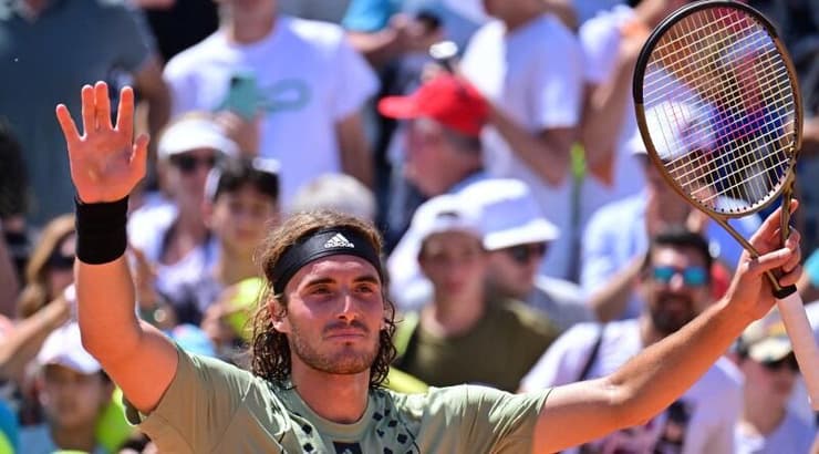 סטפאנוס ציציפאס מרוצה