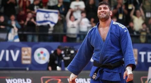 קריירה גדולה. אורי ששון