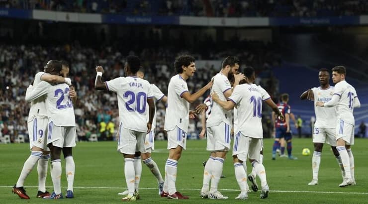 שחקני ריאל מדריד. איסקו פנוי