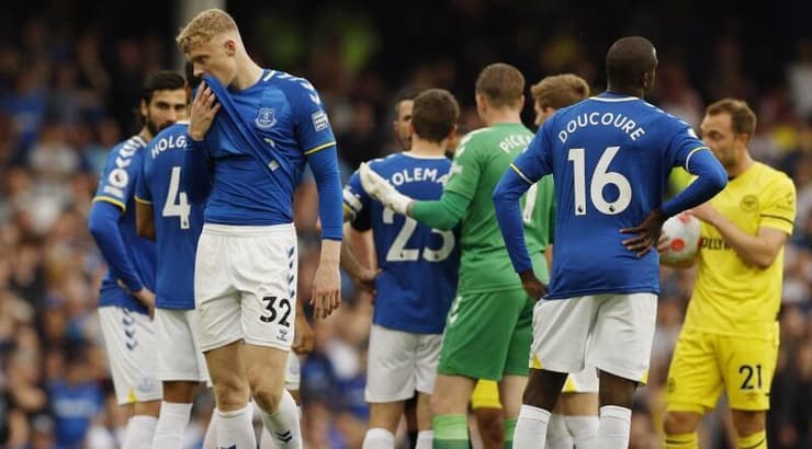 שחקני אברטון מאוכזבים (רויטרס) שחקני אברטון מאוכזבים