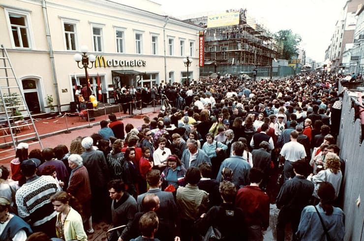 רוסיה סניף מקדונלדס מקדונלד'ס מוסקבה 3 יולי 1993