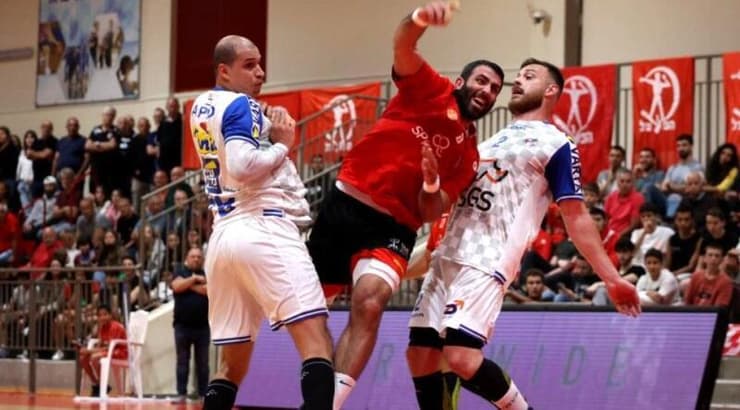 הפועל אשדוד מול א.ס רמת השרון (באדיבות משה דהן, הפועל אשדוד) הפועל אשדוד מול א.ס רמת השרון