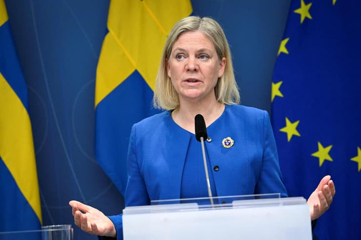 ראש ממשלת שבדיה מגדלנה אנדרסון הצטרפות ל נאט"ו מסיבת עיתונאים ב שטוקהולם