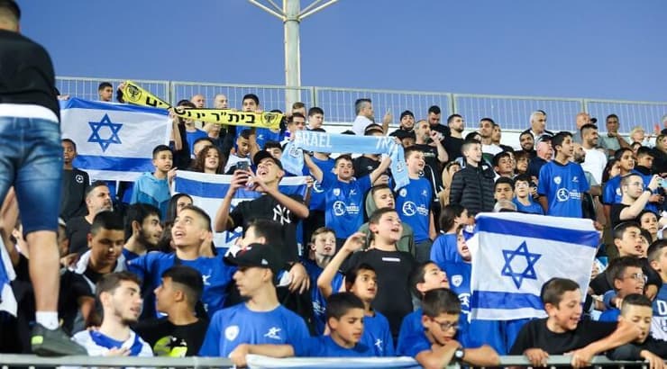 אוהדי נבחרת ישראל (שחר גרוס) אוהדי נבחרת ישראל