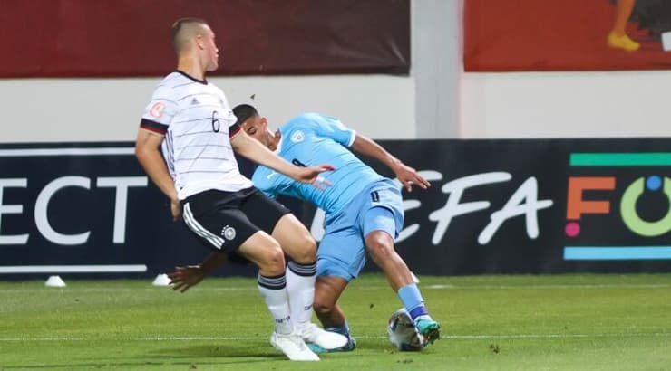 ירין לוי במאבק (שחר גרוס) ירין לוי במאבק