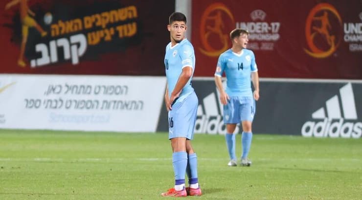 שחקני נבחרת ישראל מאוכזבים (שחר גרוס) שחקני נבחרת ישראל מאוכזבים