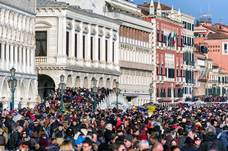 עומס תיירים בוונציה