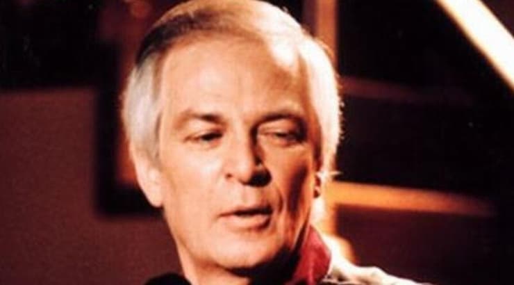 אריק איינשטיין (מערכת ONE) אריק איינשטיין