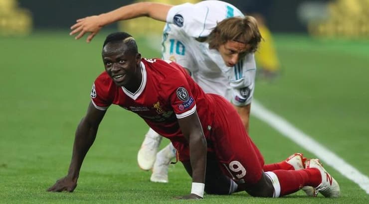 סאדיו מאנה ולוקה מודריץ' (רויטרס) סאדיו מאנה ולוקה מודריץ'