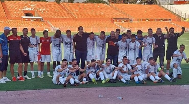 קבוצת נערים ב' הפועל חיפה (באדיבות דוברות הפועל חיפה) קבוצת נערים ב' הפועל חיפה