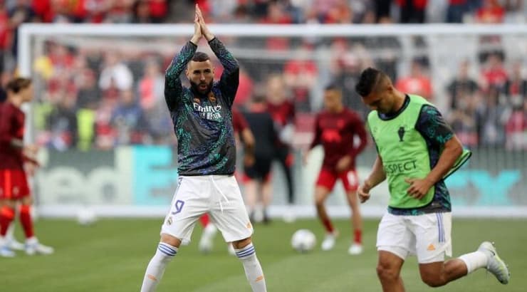 קאסמירו וקארים בנזמה בחימום (רויטרס) קאסמירו וקארים בנזמה בחימום