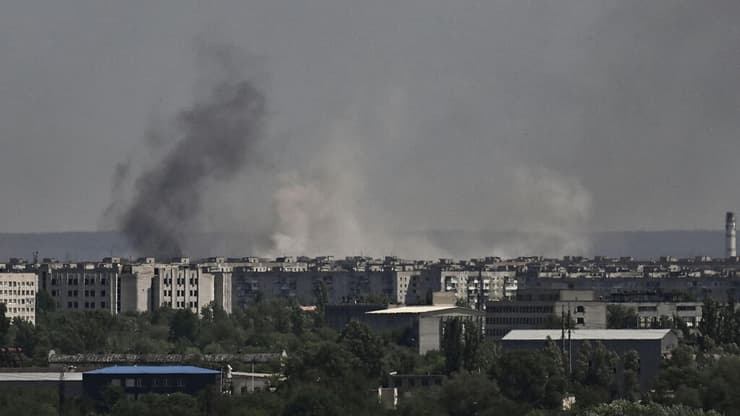 אוקראינה עשן קרבות בעיר סייביירודונצק