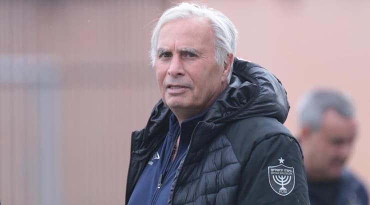 יוסי מזרחי (עמרי שטיין) יוסי מזרחי