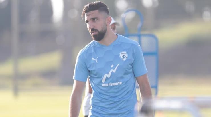 מונס דאבור (עמרי שטיין) מונס דאבור