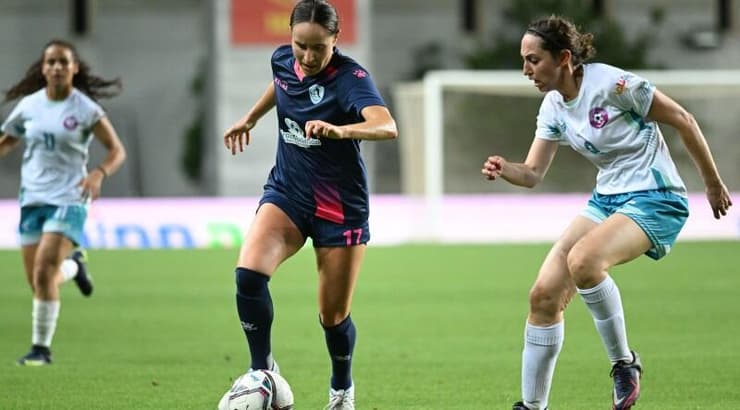 אלי בירד עם הכדור (נעם מורנו) אלי בירד עם הכדור