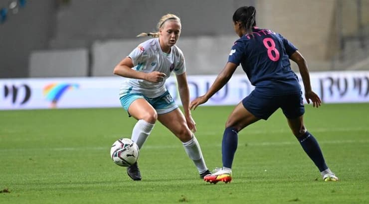 אור אהרן מול סנדרה פרירה (נעם מורנו) אור אהרן מול סנדרה פרירה