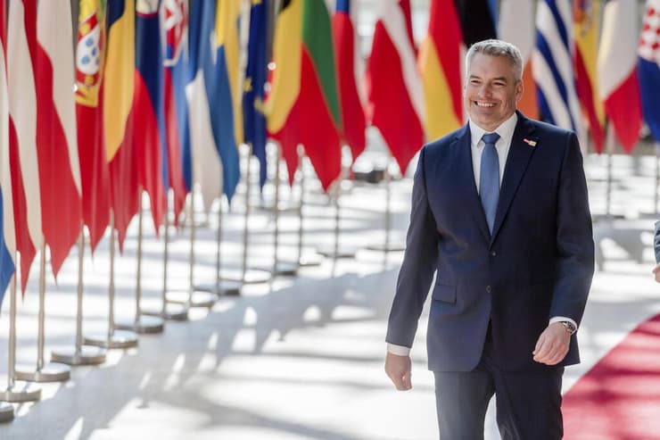 קנצלר אוסטריה קארל ניהאמר  ב פסגת מנהיגי האיחוד האירופי ב בריסל