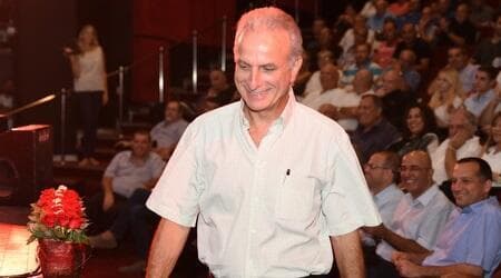 ד"ר אורי שפר. הקים ארגון מאמנים לאומי (נעם מורנו) ד"ר אורי שפר. הקים ארגון מאמנים לאומי