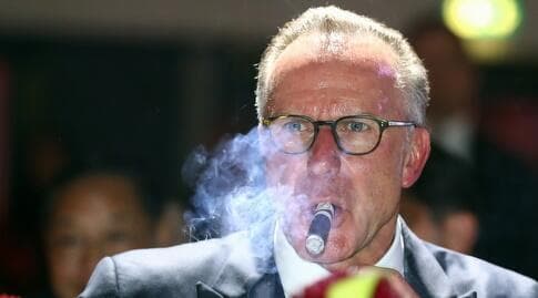 קרל היינץ רומינגה. הבין שהוא צריך לגבות את הנכס החשוב ביותר שלו (רויטרס) קרל היינץ רומינגה. הבין שהוא צריך לגבות את הנכס החשוב ביותר שלו