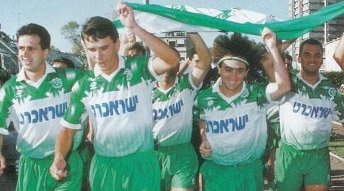 חזן, עטר, פץ ורוני לוי בהקפת האליפות