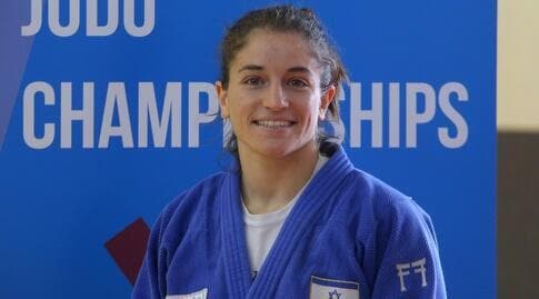 המנוסה. תמנע נלסון לוי