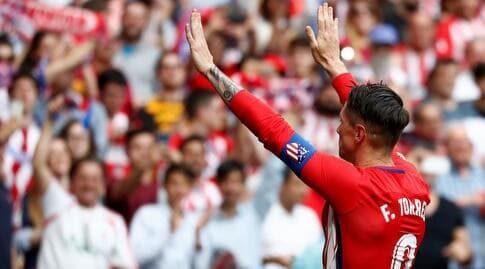 פרננדו טורס מודה לקהל (רויטרס) פרננדו טורס מודה לקהל