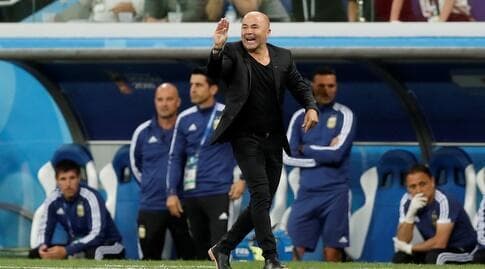 חורחה סמפאולי. מוחצן עד כדי היסטריה