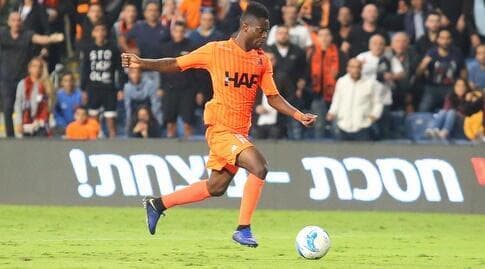 מאוויס צ'יבוטה. הרבה חוסר מזל העונה (שחר גרוס) מאוויס צ'יבוטה. הרבה חוסר מזל העונה