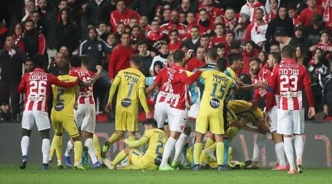 בדרבים זה פחות הלך לצהובים מבשאר המשחקים