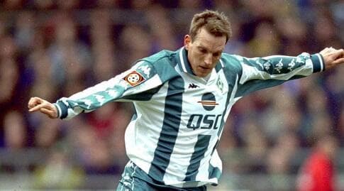 אנדי הרצוג במדי ורדר ברמן (רויטרס) אנדי הרצוג במדי ורדר ברמן