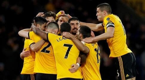 שחקני וולבס חוגגים. הניסיון האירופי יעזור?