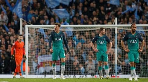 שחקני טוטנהאם מאוכזבים אחרי ההפסד לסיטי