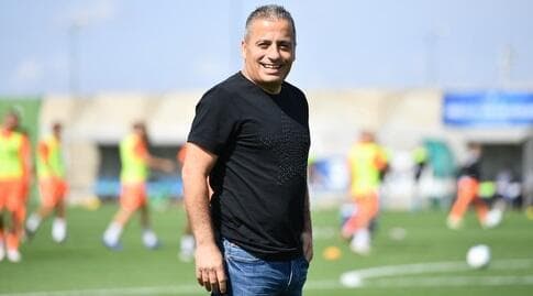 עופר טסלפפה. "אתם חברים לפני הכל" (חגי מיכאלי) עופר טסלפפה. "אתם חברים לפני הכל"