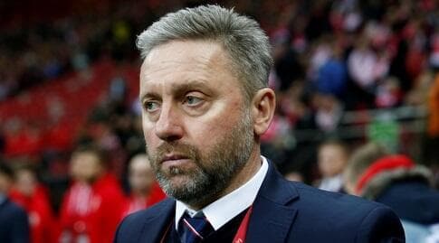 ייז'י בז'צ'ק