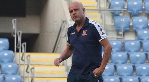 אבוקסיס. "מוערך על ידי השחקנים"