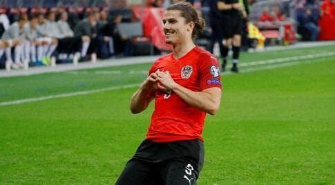 מרסל סביצר חוגג