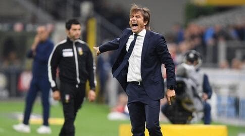 אנטוניו קונטה בטירוף על הקווים