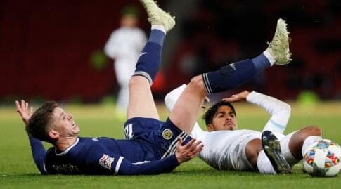 דור פרץ מול ראיין כריסטי (רויטרס) דור פרץ מול ראיין כריסטי