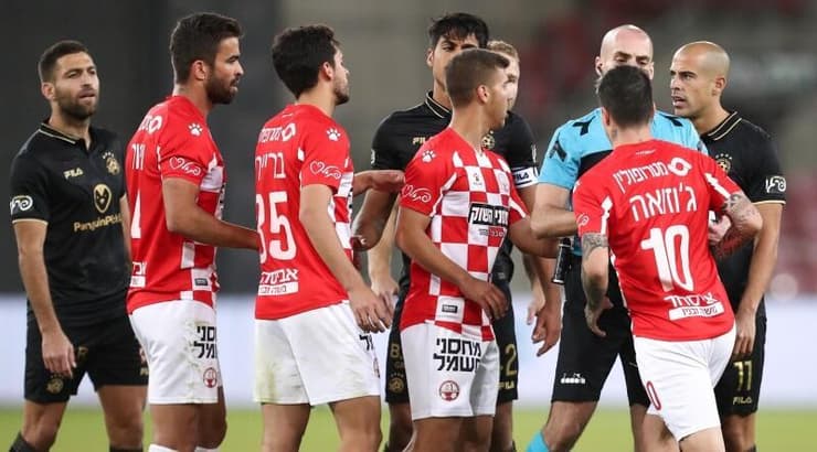 שחקני ב"ש ומכבי ת"א מתעמתים (רדאד ג'בארה) שחקני ב"ש ומכבי ת"א מתעמתים