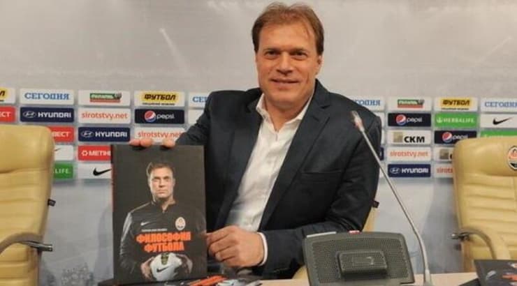 פטריק ואן לוון והספר