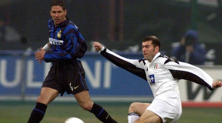 זינדין זידאן ודייגו סימאונה בימיהם באיטליה