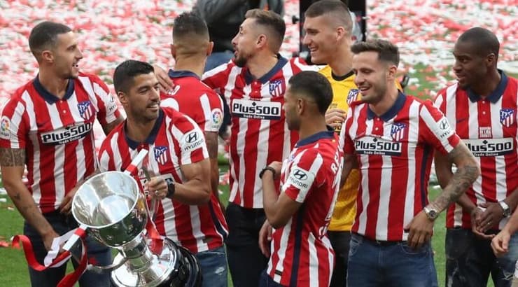 לואיס סוארס ושחקני אתלטיקו מדריד חוגגים אליפות