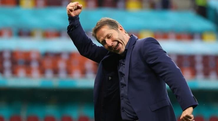 פרנקו פודה חוגג