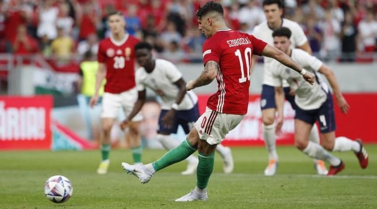 דומניק סובוסלאי כובש (רויטרס) דומניק סובוסלאי כובש